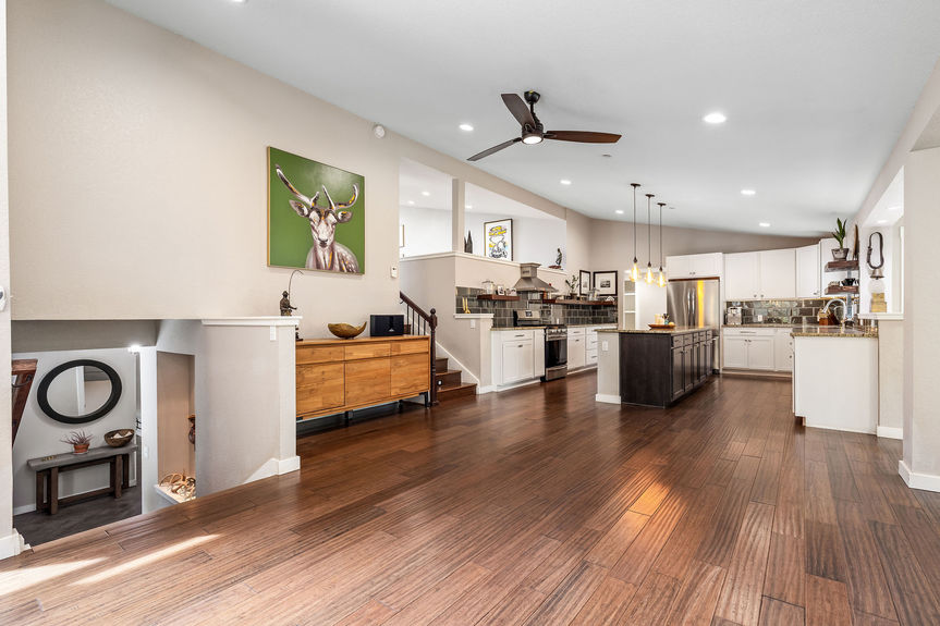 626ValleyLane Lauryn Dempsey Dempsey Group 14