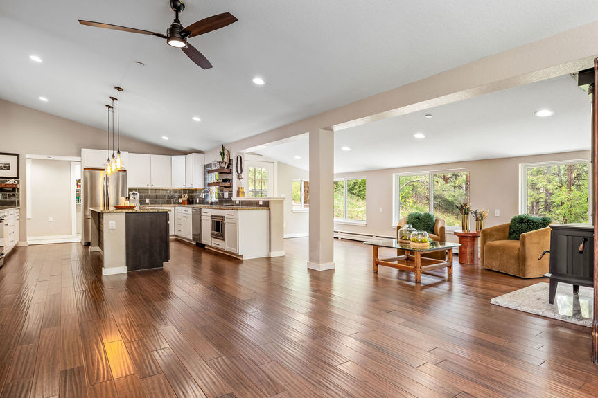 626ValleyLane Lauryn Dempsey Dempsey Group 15