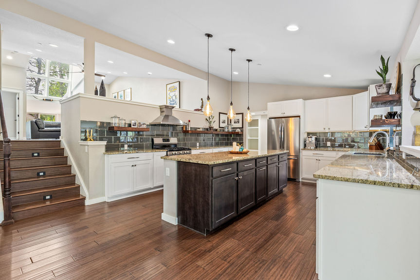 626ValleyLane Lauryn Dempsey Dempsey Group 16