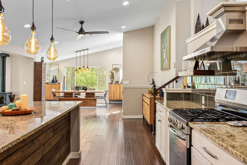 626ValleyLane Lauryn Dempsey Dempsey Group 20