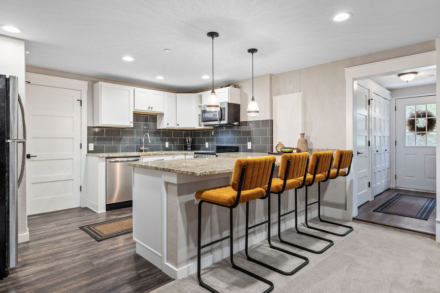 626ValleyLane Lauryn Dempsey Dempsey Group 57
