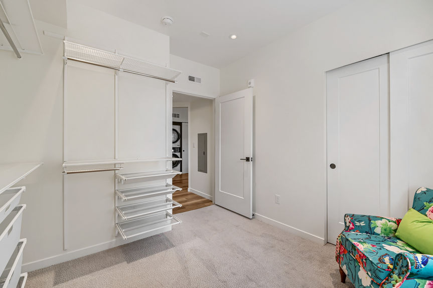 7357 Grandview Avenue Unit 203 - Lauryn Dempsey Dempsey Group - 022 - 22 Closet
