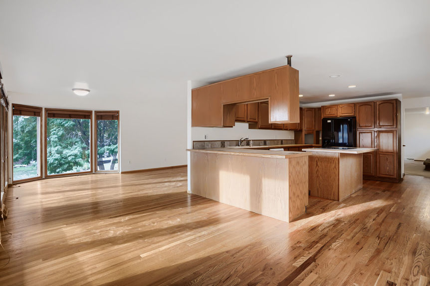 8221 W 70th Avenue - Lauryn Dempsey Dempsey Group - 013 - 10 Kitchen