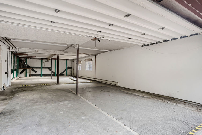 8221 W 70th Avenue - Lauryn Dempsey Dempsey Group - 028 - 25 Garage