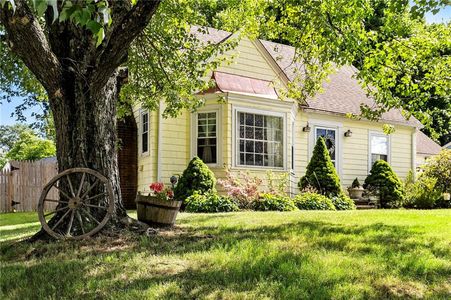 50 Broadview Avenue Gallery Image 1