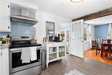 50 Broadview Avenue Gallery Image 11