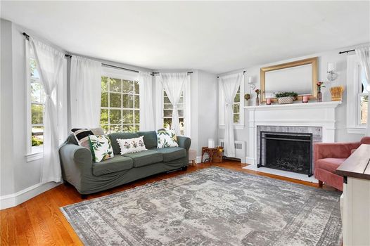 50 Broadview Avenue Gallery Image 5