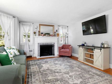 50 Broadview Avenue Gallery Image 6