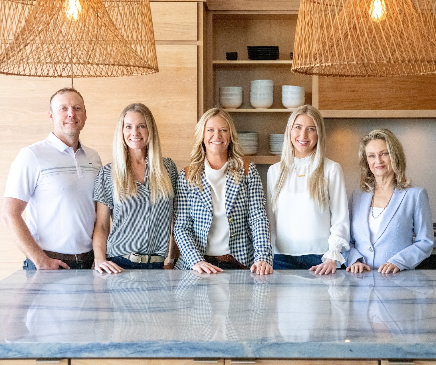 Yellow Modern Hello April (940 × 788 px) (3)