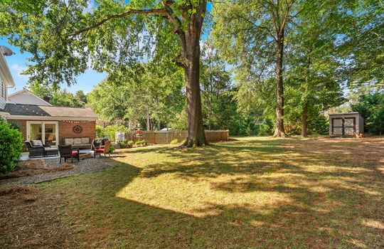 2010 Glendalough Ln-39