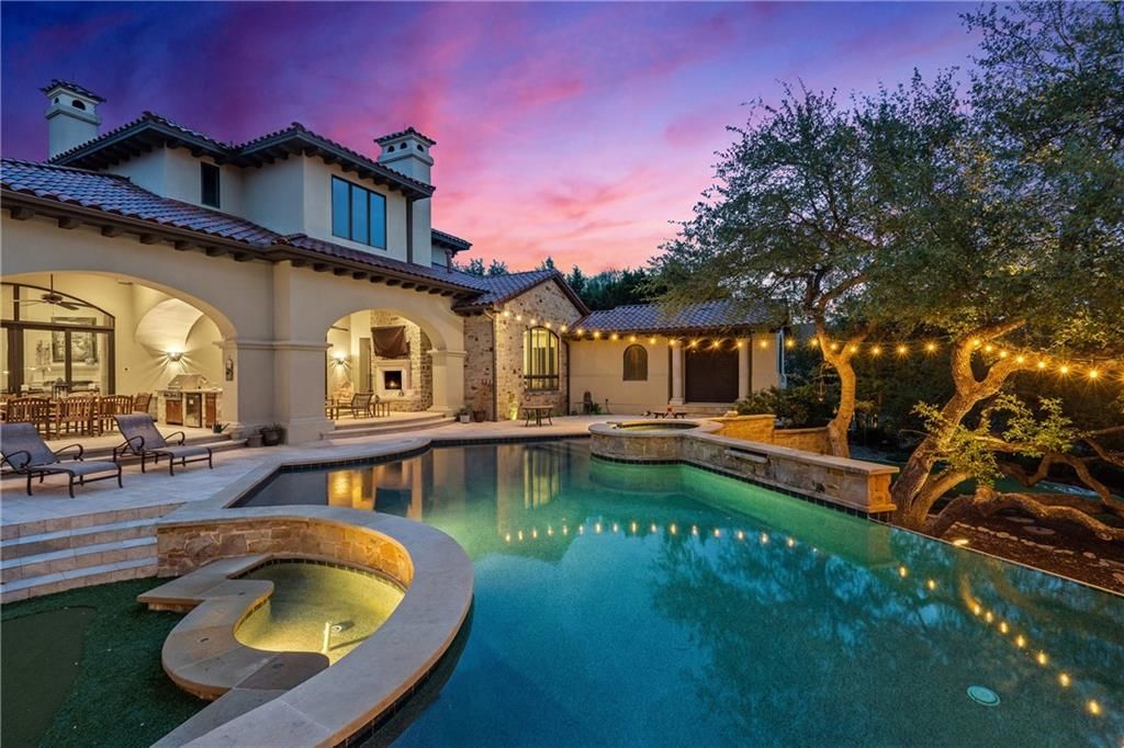 Luxury home attracting multiple buyers showing how MLS exposure creates competition and stronger offers