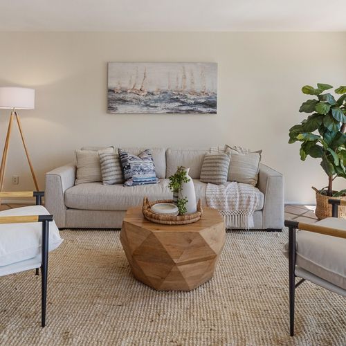Celebrating a Quick Sale in One Of Venice’s Most Iconic Buildings