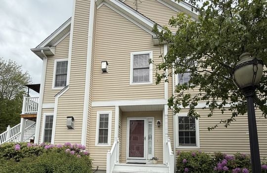 208 Rembrandt Way, Abington, MA