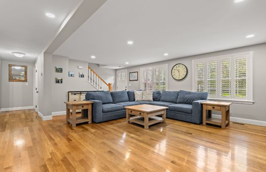 85 Mann Hill-24
