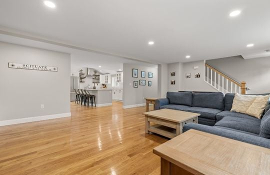 85 Mann Hill-26